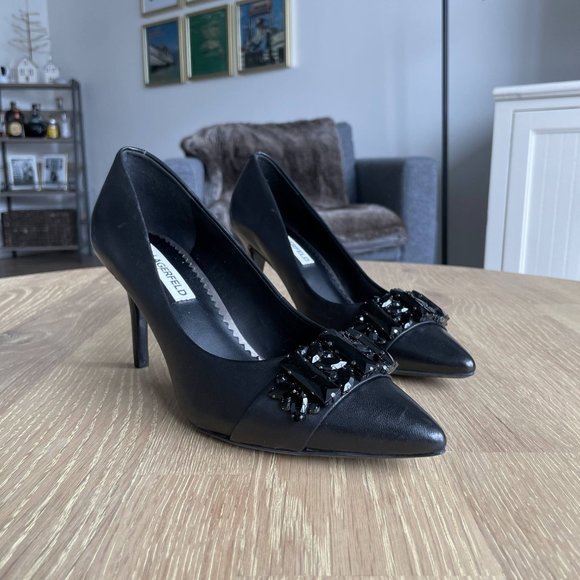 SOLD NWT Karl Lagerfeld Rada Embellished Pump - Picture 2 of 9